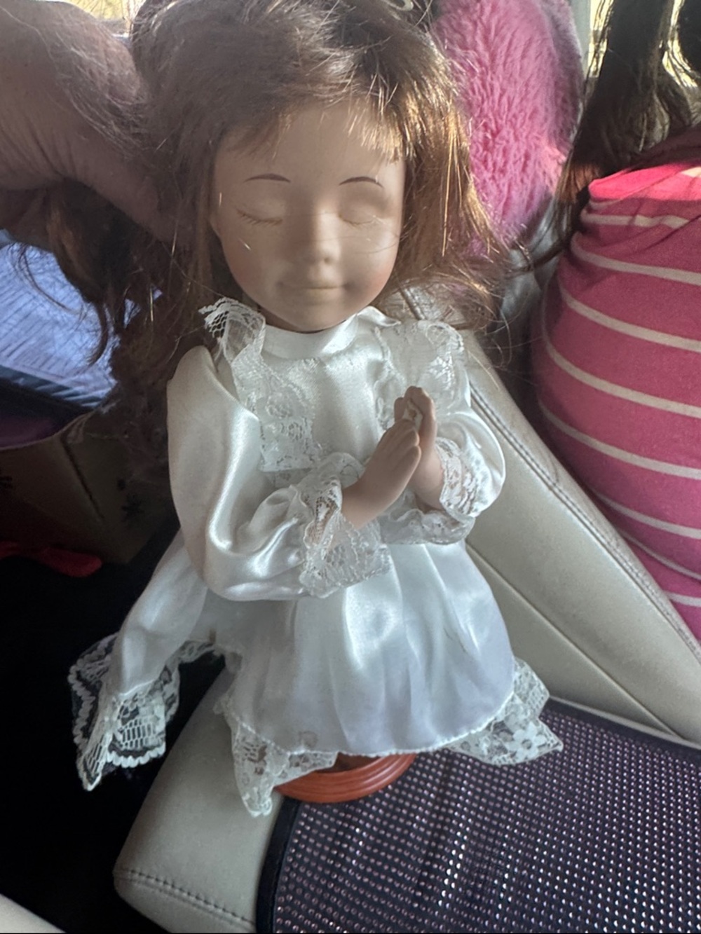 14” White Praying Vintage 1985 Porcelain Doll in Lace Dress